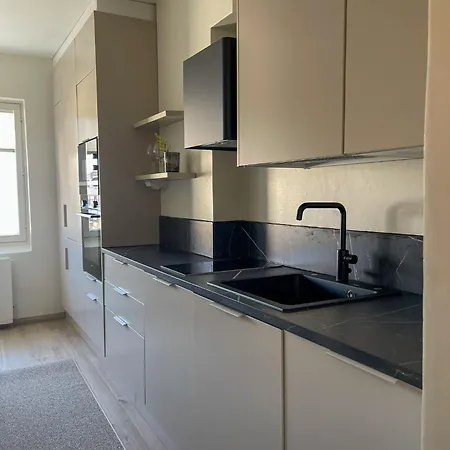 A Beautiful Renovated In Center * Oulu