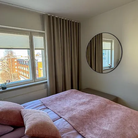 A Beautiful Renovated In Center * Oulu