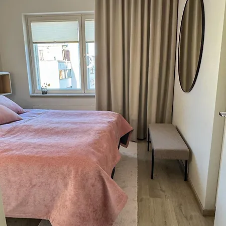 A Beautiful Renovated In Center * Oulu